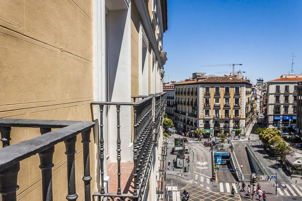 Mola Suites Madrid Exterior photo